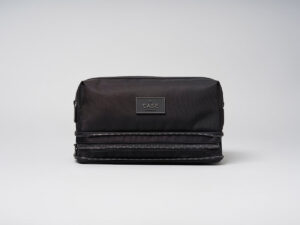 Master Washbag - Black02_4x5